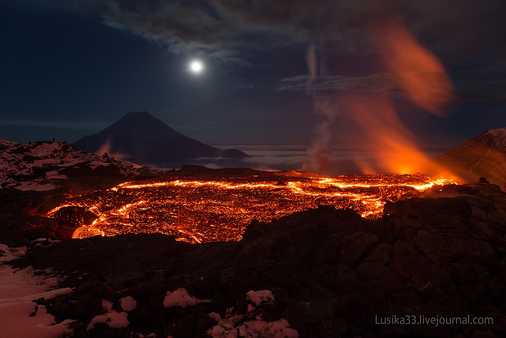 The next adventure - A land far, far away with fire breathing mountains