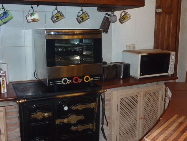 The new and old ovens. How BIG?