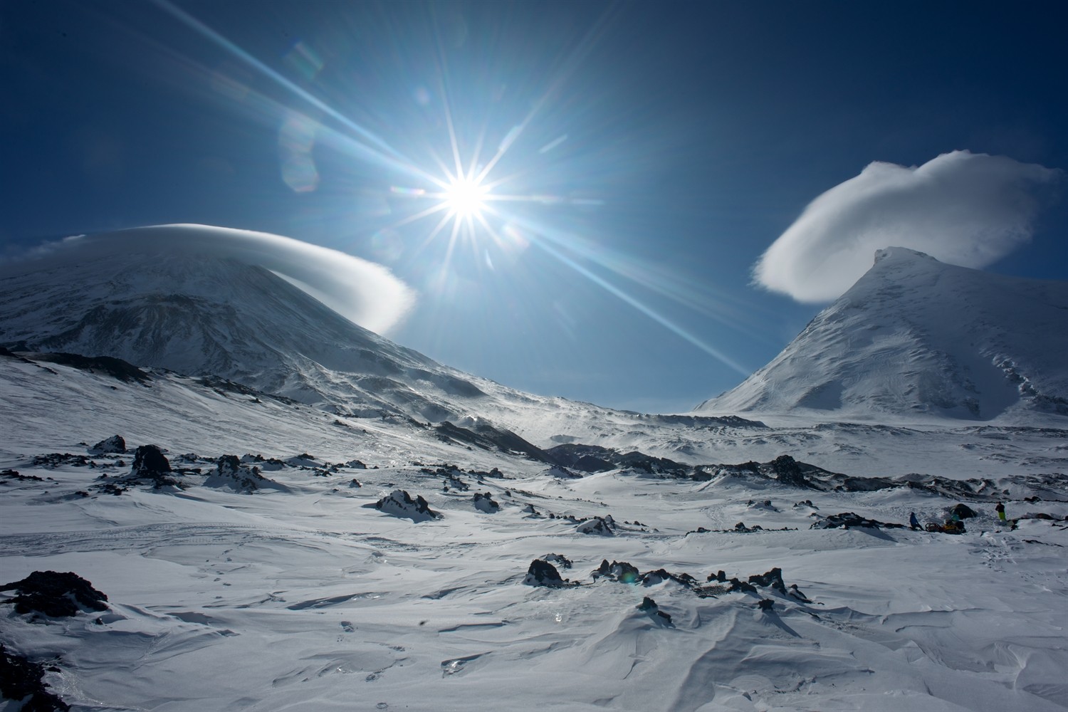 Kluchevskoi and Kamen looking spectacular. Photo courtesy of Martin Hartley