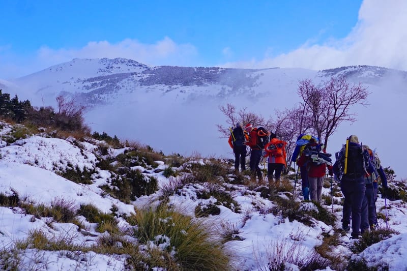 Snowshoeing above Puente Palo