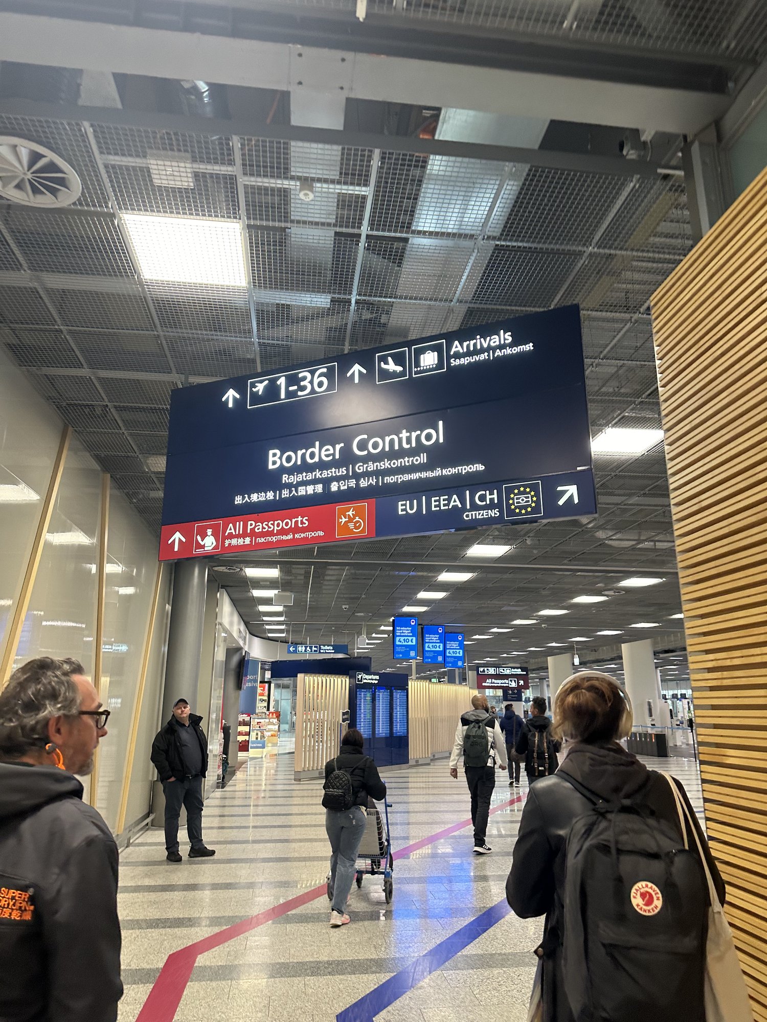 HELSINKI AIRPORT | raio X HighTech e preços no FREE SHOP
