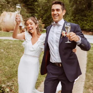 Image of bride and groom Jane & Mike on their wedding day