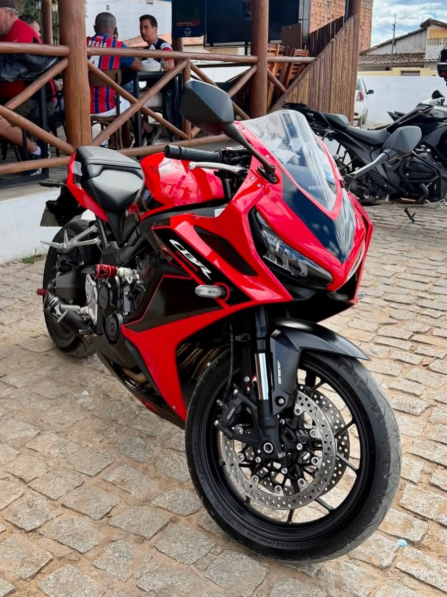 Honda CBR 650 R 2024
