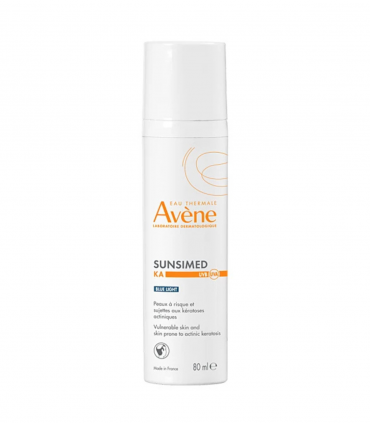 AVENE ULTRA FLUID SPF 50+ ECLAT 50 ML+AVENE EAU THERMALE SPRING WATER OFFERT