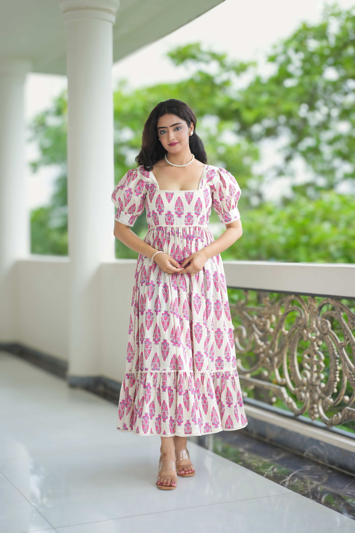 jaipur ladies dress What to Wear in Jaipur: Outfit Tips for Jaipur's Cultural Heritage kw brown