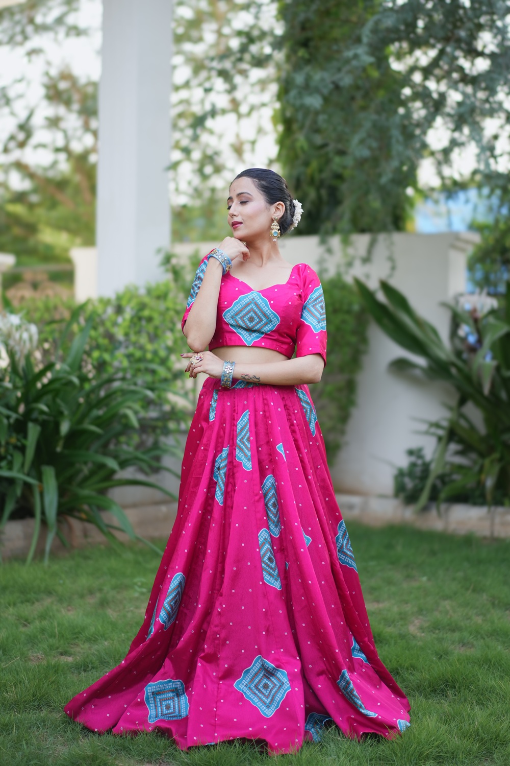 JHILMIL BANDHANI - GULABI RANG Lehenga Set 2