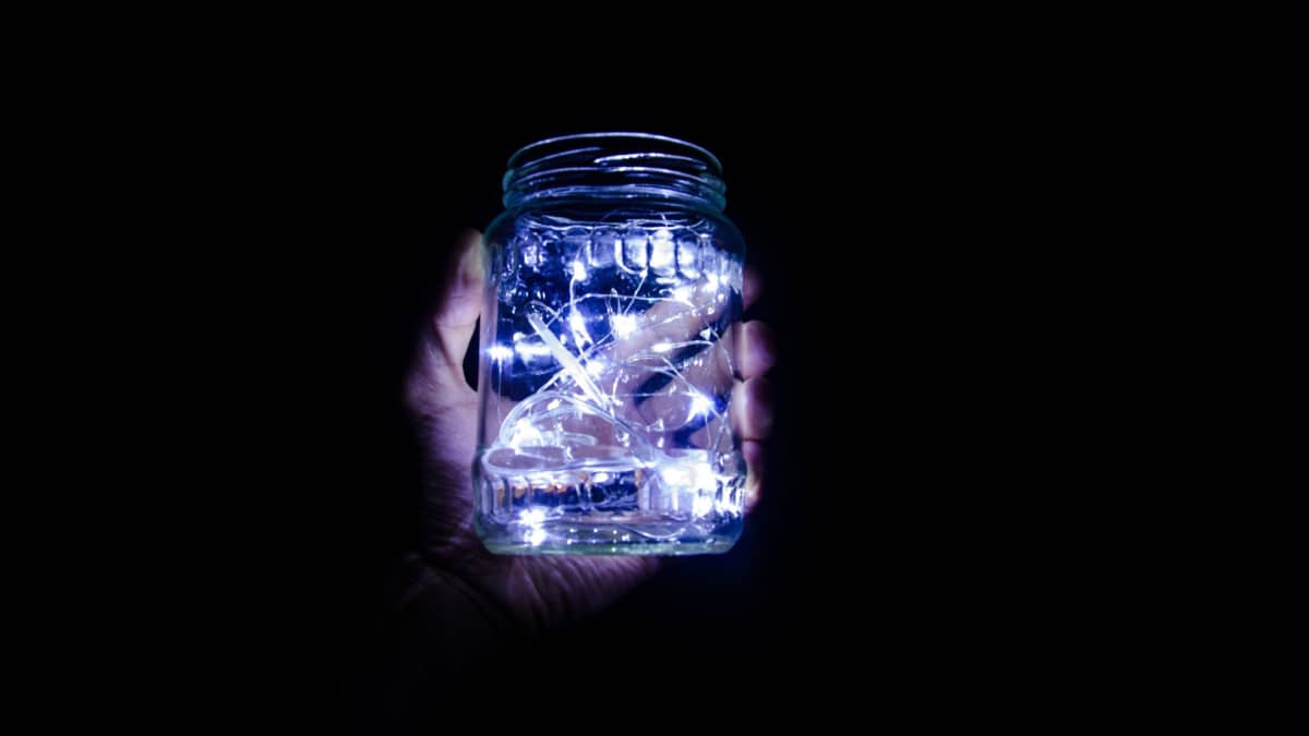 Dependency injection (with IOptions) in Console Apps in .NET Core