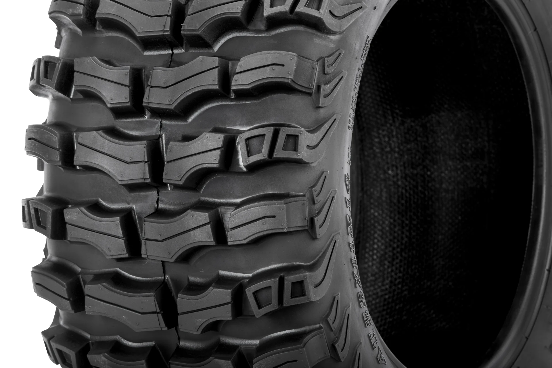 Sedona Buzz Saw RT tire, close-up of shoulder tread and sidewall