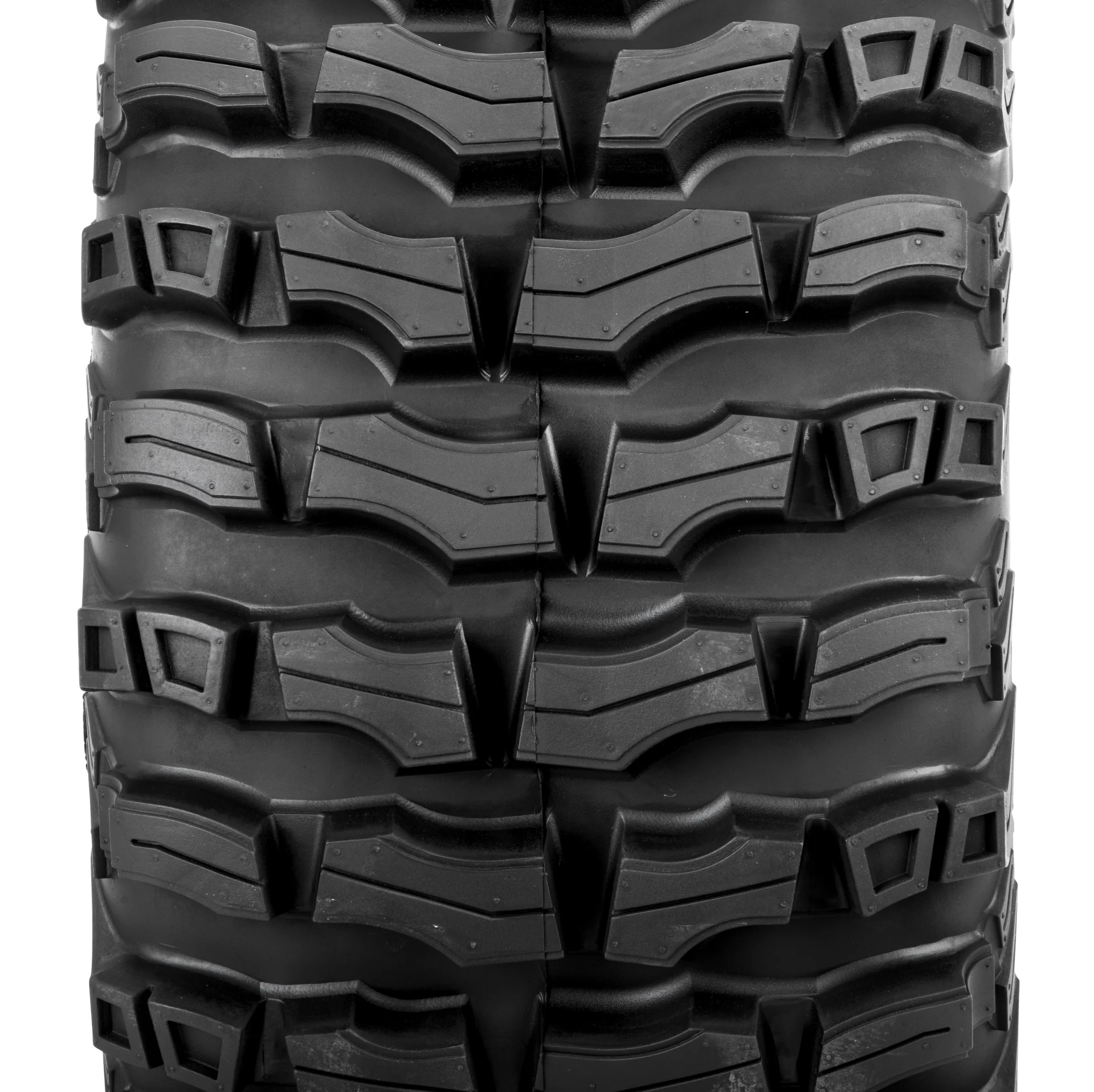 Sedona Buzz Saw RT tire, close-up of center tread