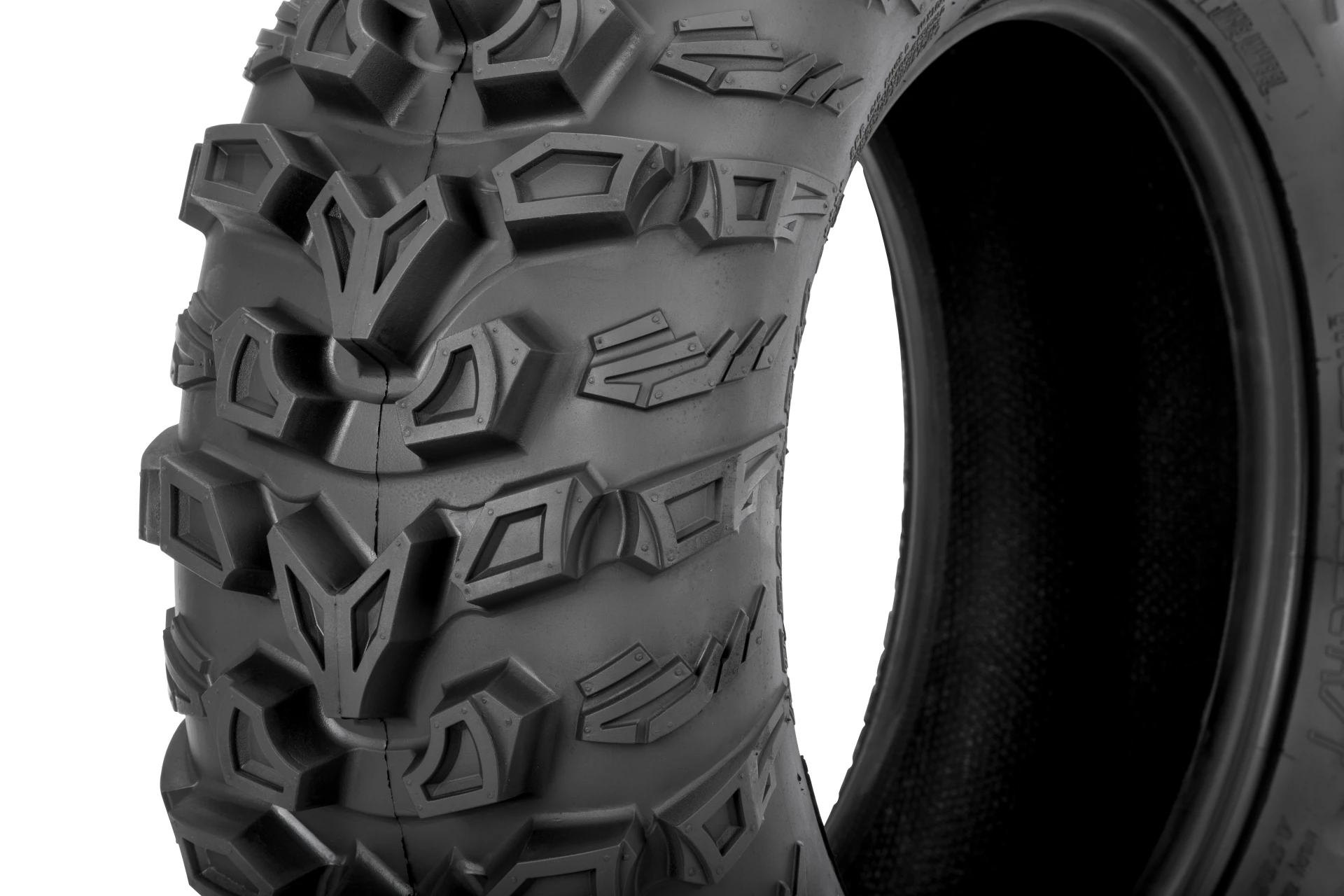 Sedona Mud Rebel RT tire, close-up of shoulder tread and sidewall