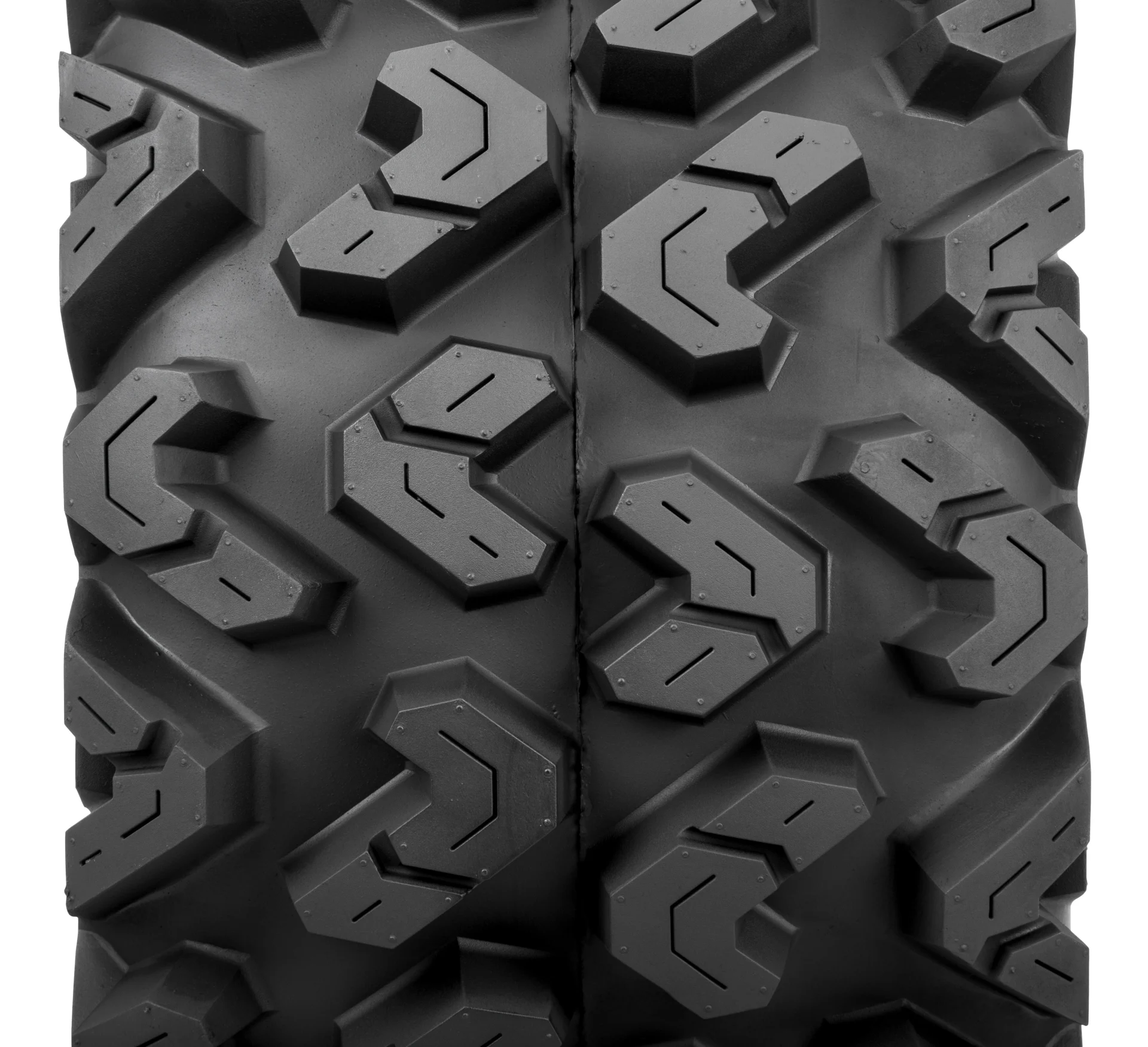 Sedona Rip Saw RT 30x10R14 tire, close-up of center tread