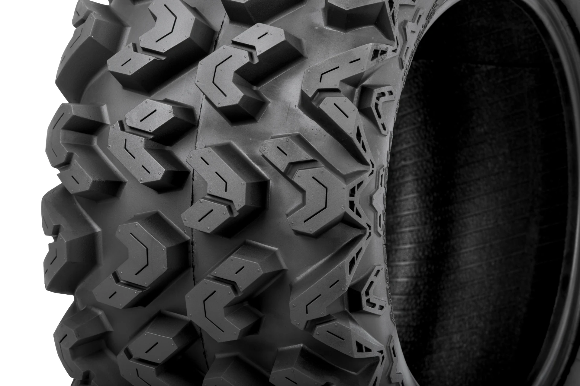 Sedona Rip Saw RT 30x10R14 tire, close-up of shoulder tread and sidewall