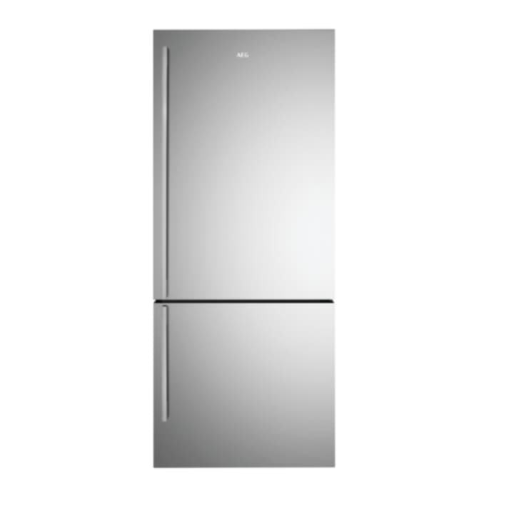 מקרר אינטגרלי מקפיא תחתון AEG ABE4507XBR