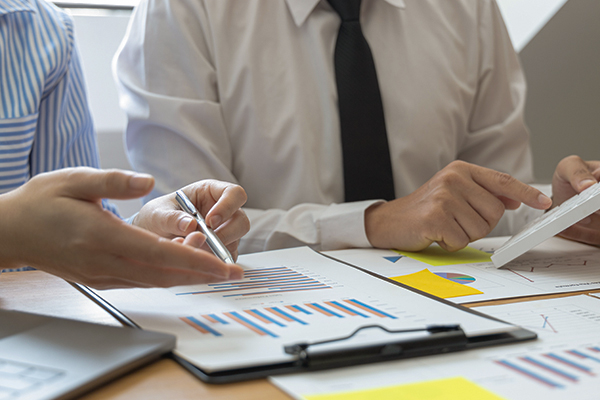 Our Industry Insights - How to make great financial decisions / 10 Tips to make better financial decisions.