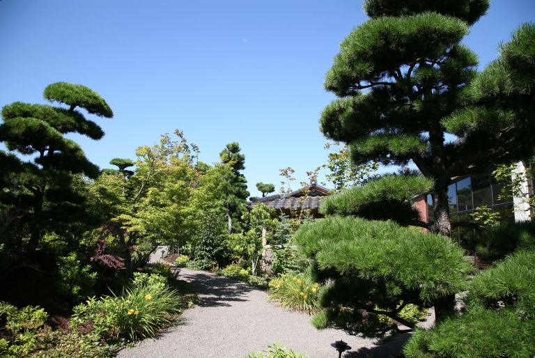 path through healing garden at Samaritan Lebanon Community Hospital