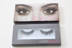 Huda beauty lashes with extra thin band