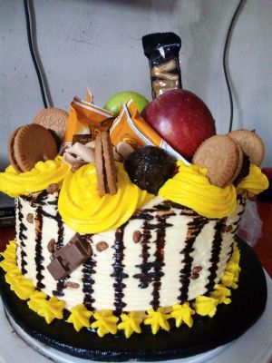 Memories cakes n more  our cake are very yummy, our meals are wow...