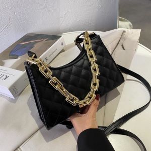 Lady’s trendy fashion bags