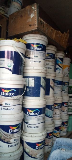 Dulux matt emulsion