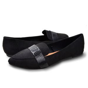 Easy slip- on croc- chic flat shoe