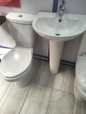 Water closet set