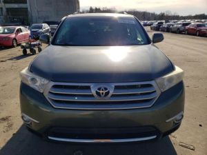 Toyota highlander 08104087550