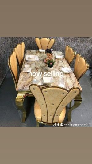 Dining table set