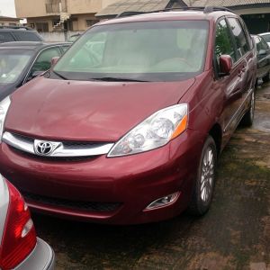 Toyota sienna 07026591534