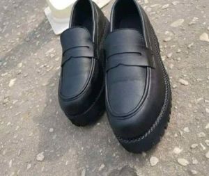 Quality leather footwears