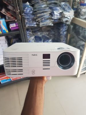 Nec projector