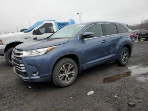 Foreign used toyota highlander le 2017