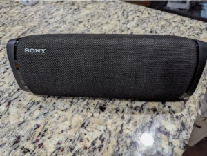 Sony srsxb33 bluetooth speaker with extra bass