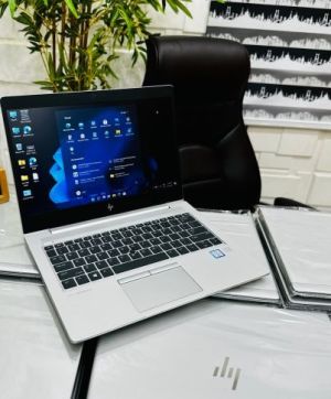 Hp elitebook 830 g5 (us used)