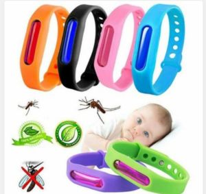 Mosquito repellent bracelet