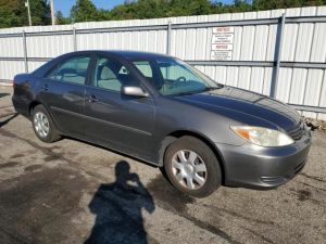 2004 toyota camry 08104087550