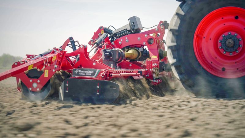 Kverneland - KVERNELAND ROTAGO 4060 F 6,0 M KvernelandRotago 4060 F de 6,0 mDesde 47.000€ + IVA