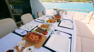 Porto Ceneviz — Four-Bay Voyage