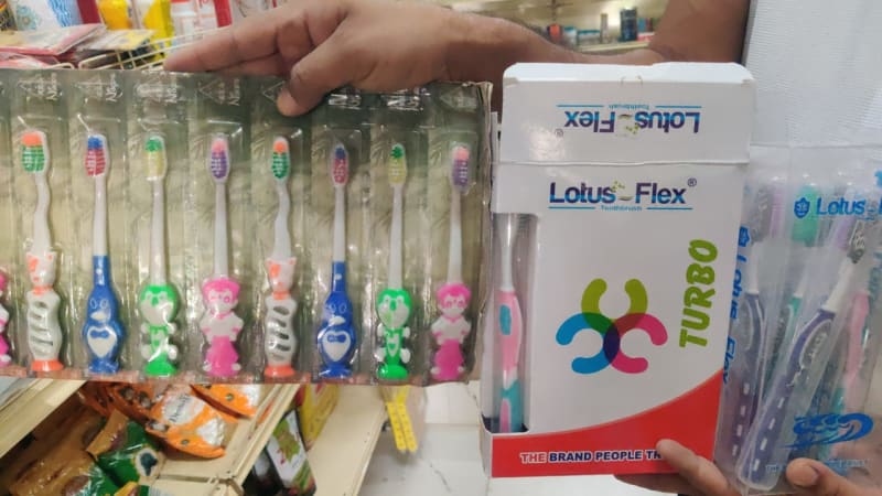 BABY TOOTH BRUSH
