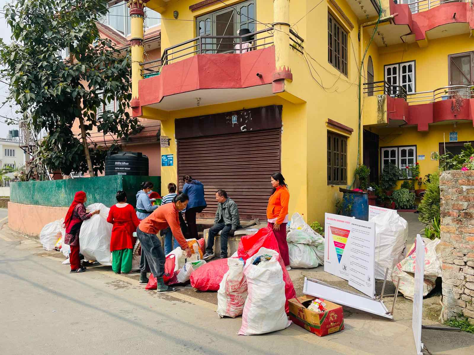 सहकारी सदस्यको घरबाट अवशेष सङ्कलन