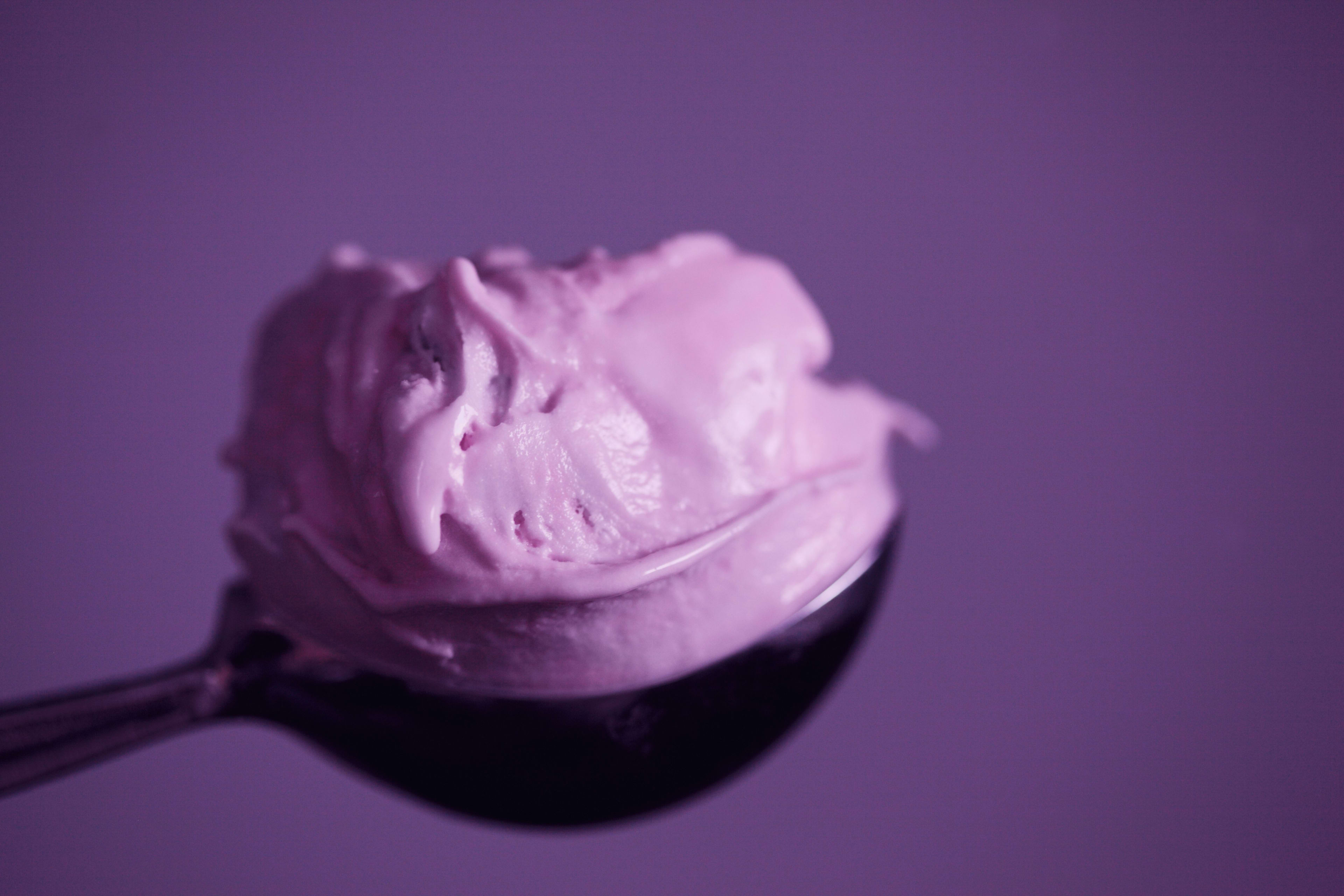 Helado en cantidad para servir al corillo
