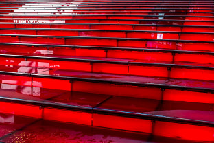 더피 스퀘어 빨간 계단