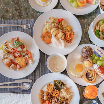 식물원 옆, 조식 맛집
독특한 매력의 이곳은 어디?