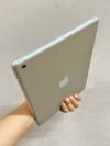 iPad Gen 7 wifi- 32G 5