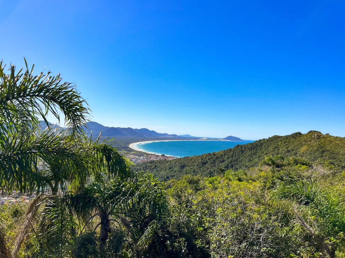 Panoramic view of Florianópolis as seen from the Dolmen of Prayer trail (Trilha do Dólmen da Oração)