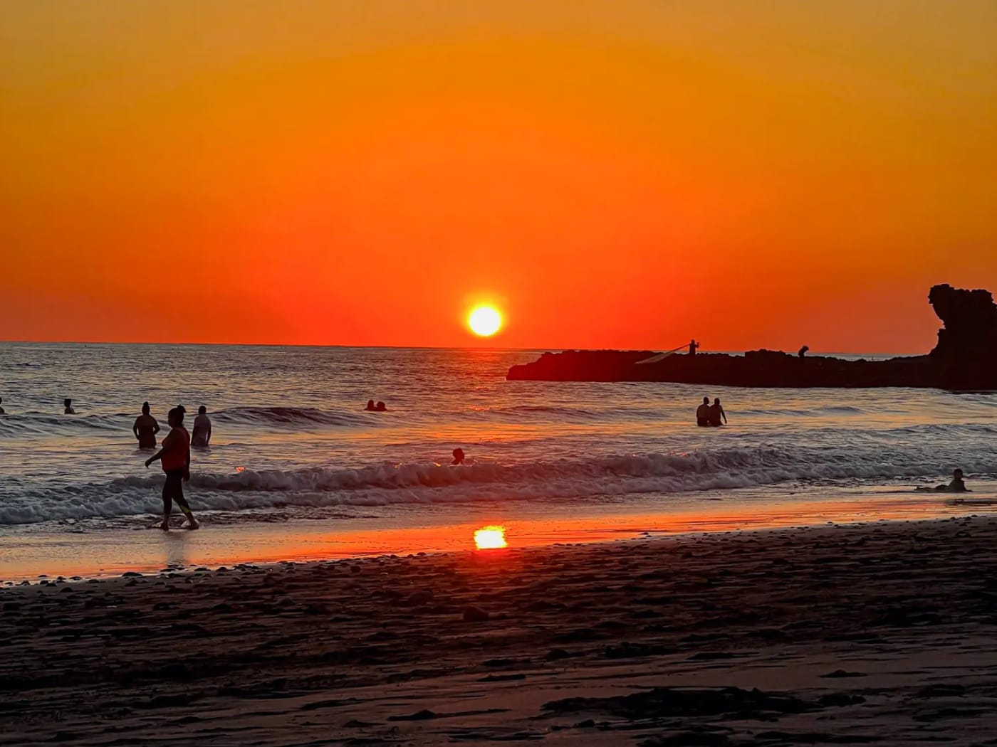 Coastline of El Tunco in Surf City, El Salvador