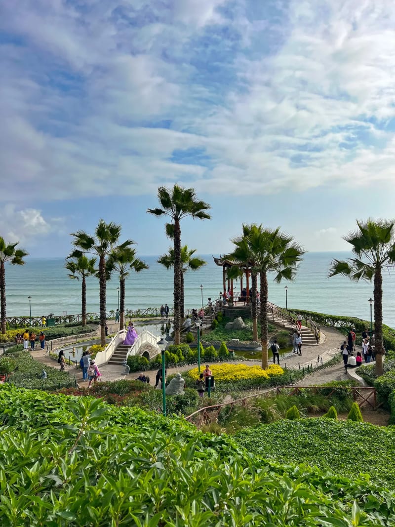 A park along the Malecón de Miraflores in Lima, Peru
