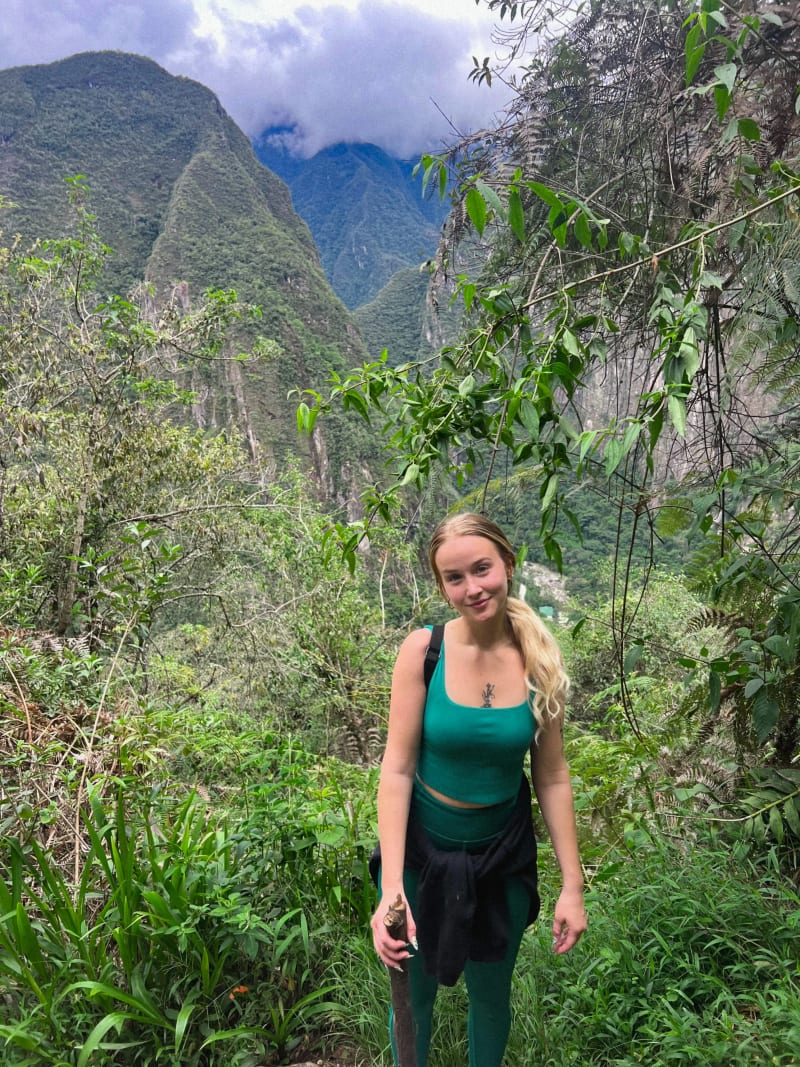 Pretty views while hiking to Machu Picchu in Peru on the Camino Peatonal a Machu Picchu trail