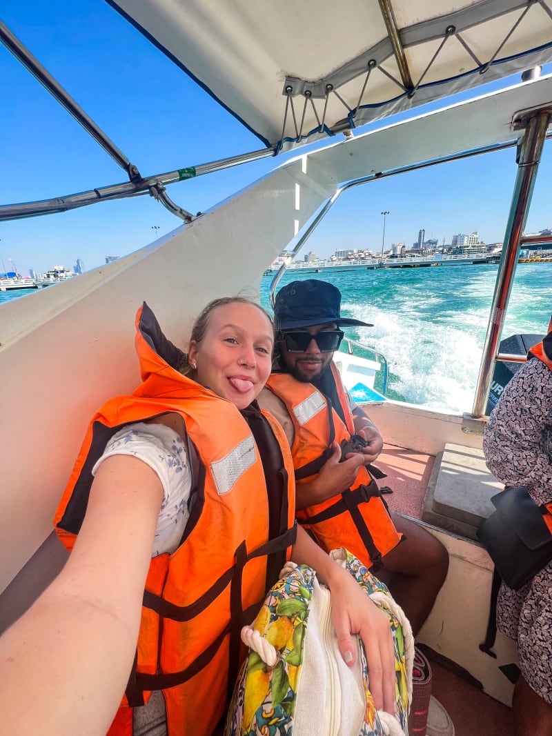 The fast boat from Pattaya City to Koh Larn in Thailand