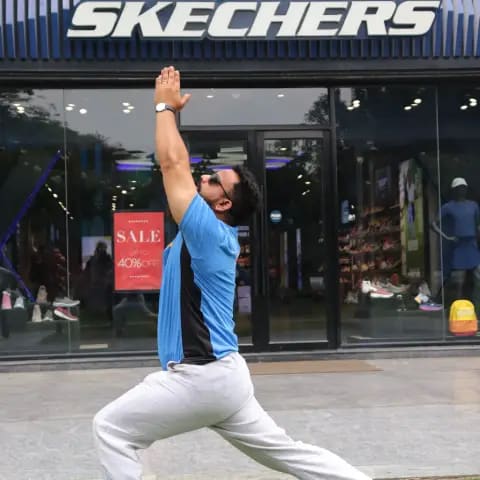 A stretch and movement moment from a FindYourFit event