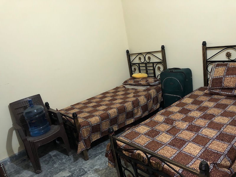 Tehreem Steller Girls Hostel — hostel in Muslim Town, Lahore